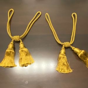 21-inch Gold Drape Double-Tassel Tiebacks